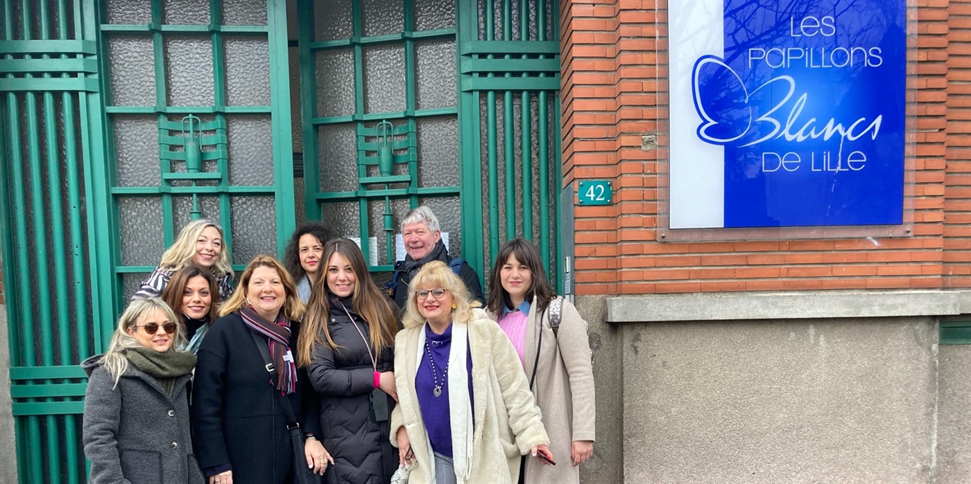 Χέρι-Χέρι με τους Les Papillons Blancs de Lille